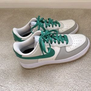 Nike Air Force 1 size 8 1/2 women’s